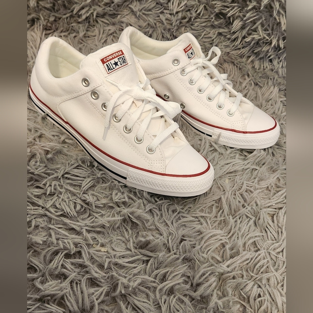 Size 9 Mens Converse